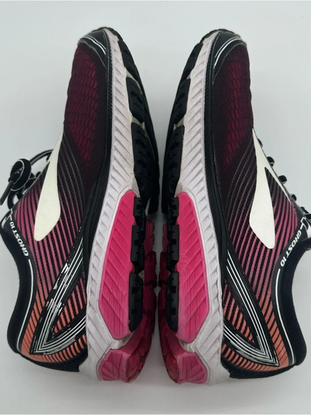 Brooks Women's Burgundy and Black Running Sneakers